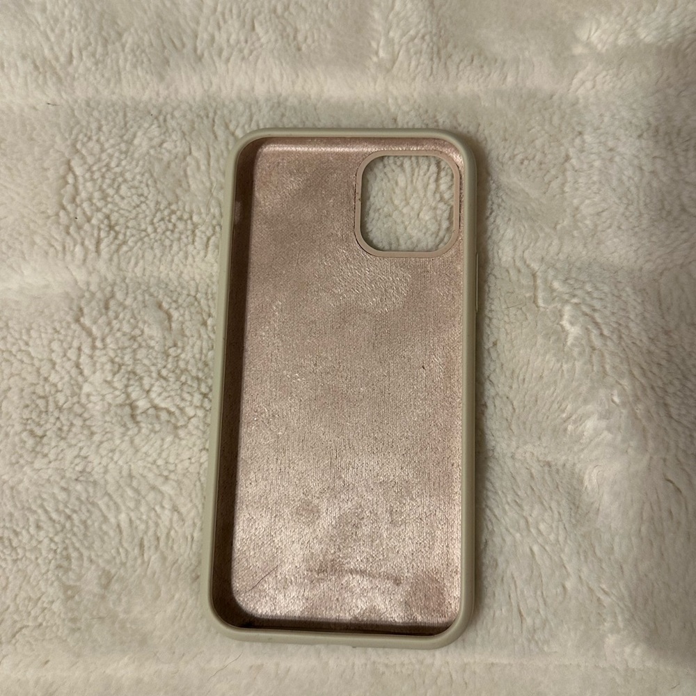 iPhone 11 Pro ring case - Picture 3 of 3